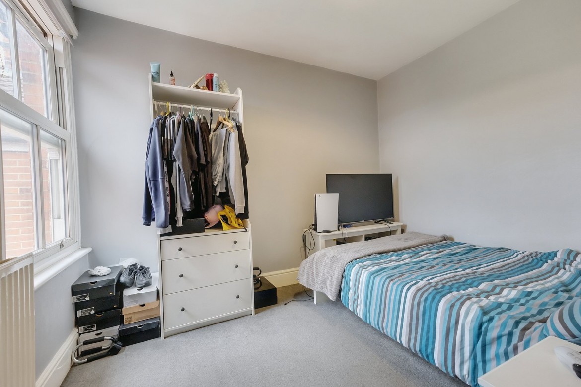 Images for Bishop Road, Chelmsford, Essex EAID:3363689002 BID:1388407