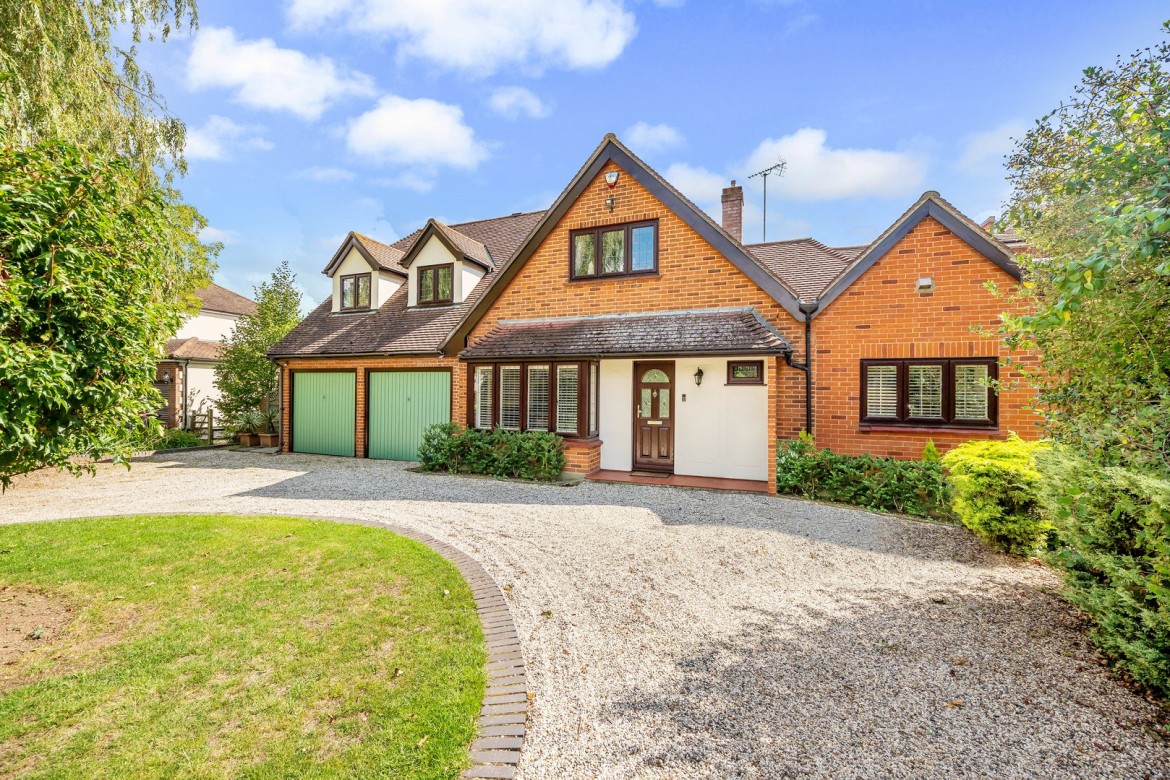 Images for Patching Hall Lane, Chelmsford, Essex EAID:3363689002 BID:1388407
