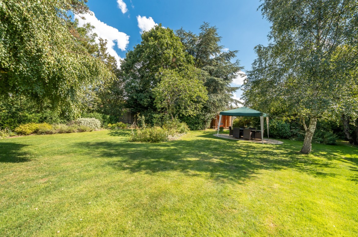 Images for Patching Hall Lane, Chelmsford, Essex EAID:3363689002 BID:1388407