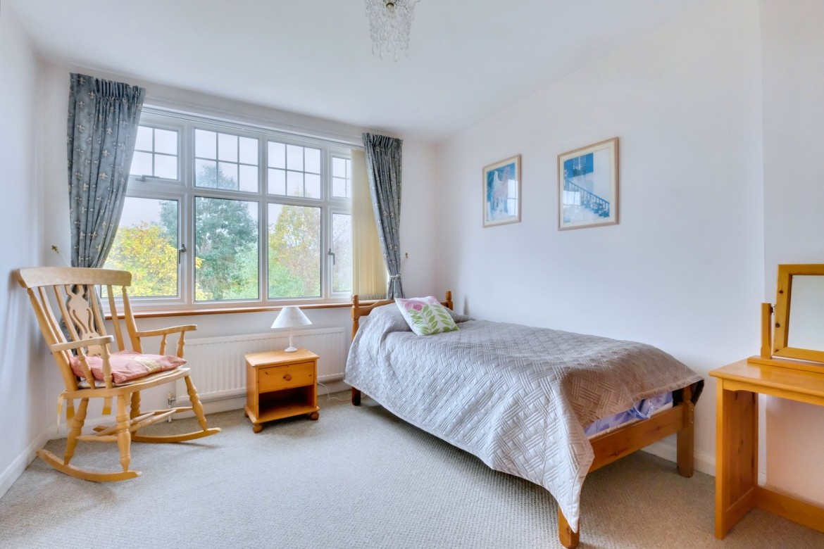 Images for Chelmerton Avenue, Chelmsford, Essex EAID:3363689002 BID:1388407