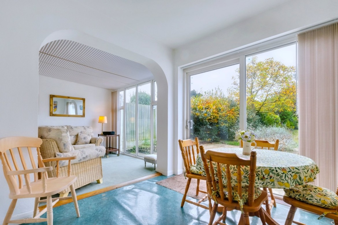 Images for Chelmerton Avenue, Chelmsford, Essex EAID:3363689002 BID:1388407