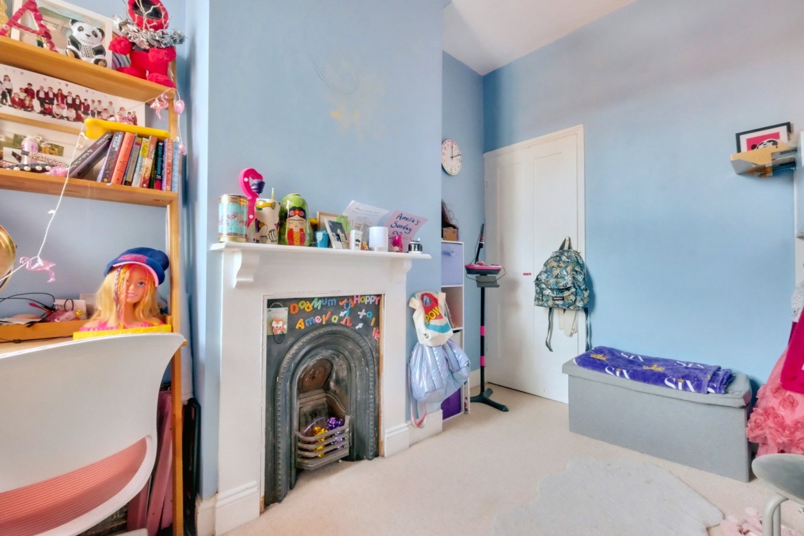 Images for Old Moulsham, Chelmsford, Essex EAID:3363689002 BID:1388407