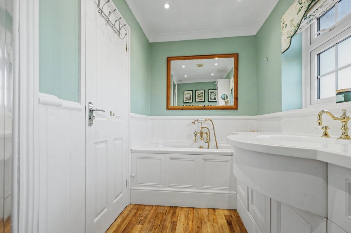 Images for Great Baddow, Chelmsford, Essex EAID:3363689002 BID:1388407