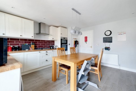 Parkinson Drive, Chelmsford, Essex - EAID:3363689002, BID:1388407