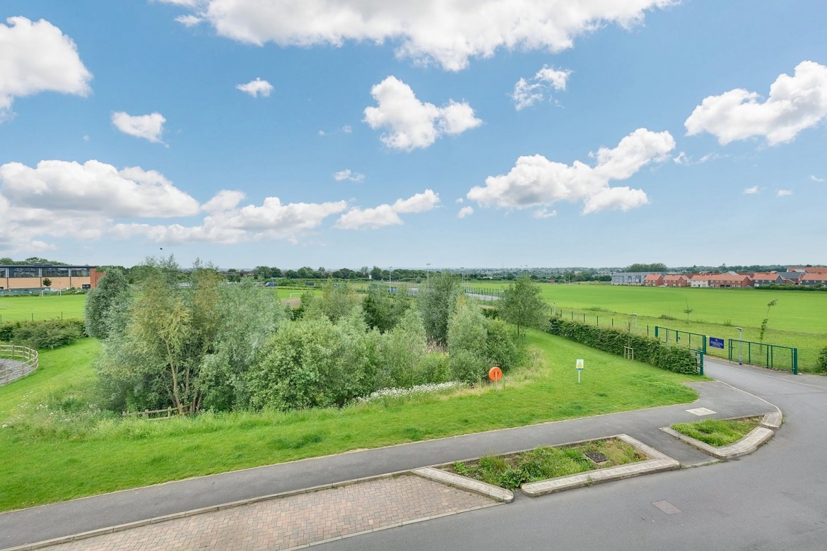 Images for Beaulieu, Chelmsford, Essex EAID:3363689002 BID:1388407