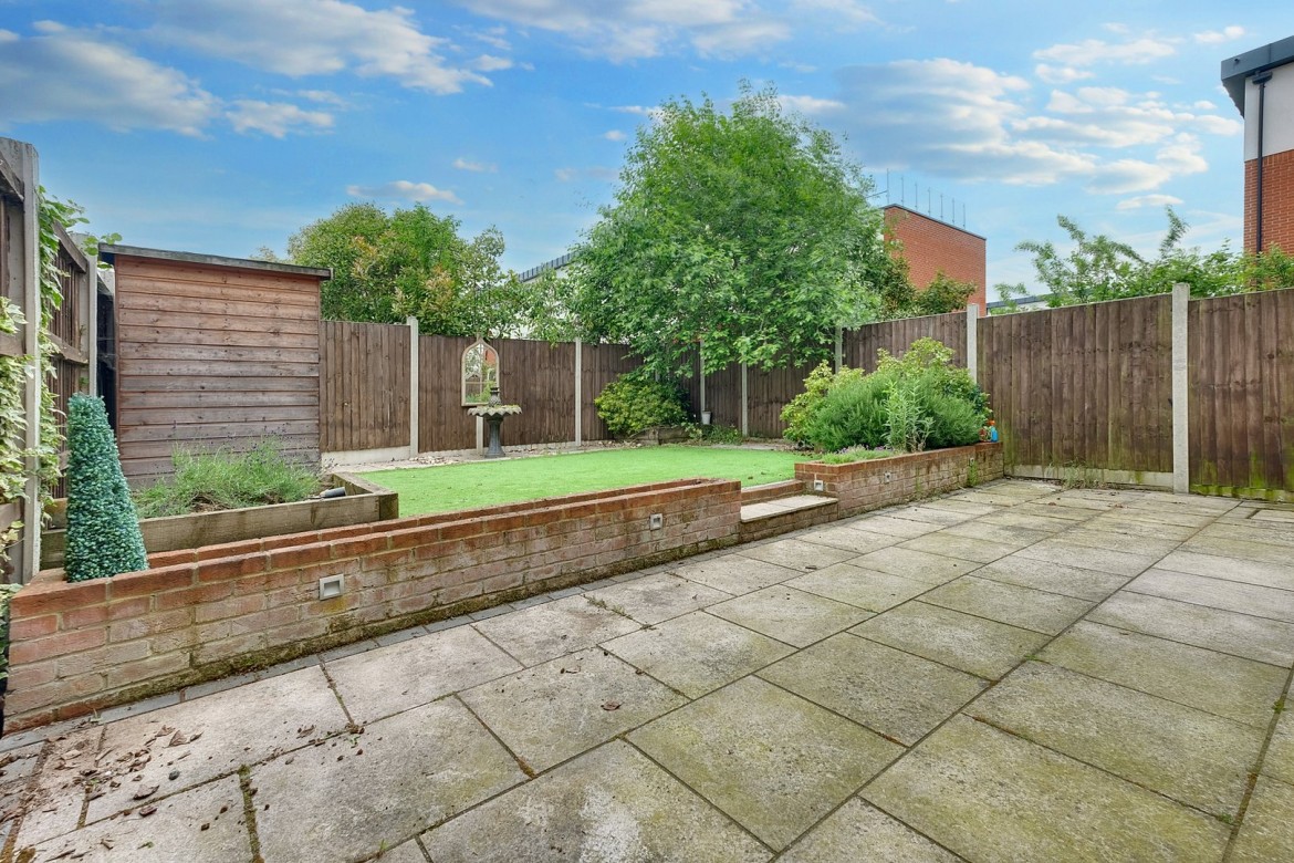 Images for Beaulieu, Chelmsford, Essex EAID:3363689002 BID:1388407