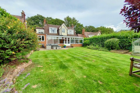 Danbury, Chelmsford, Essex - EAID:3363689002, BID:7608502