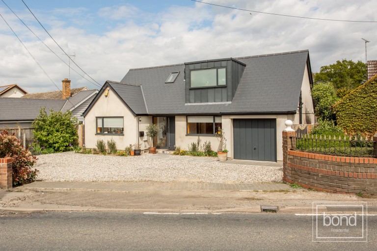 Danbury, Chelmsford, Essex - EAID:3363689002, BID:7608502