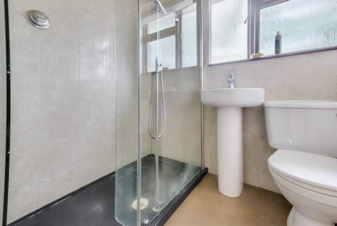 Images for Springfield, Chelmsford, Essex EAID:3363689002 BID:1388407