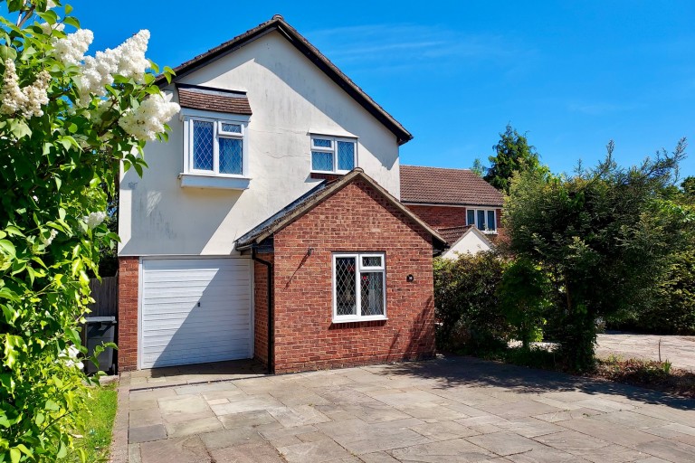 Danbury, Chelmsford, Essex - EAID:3363689002, BID:7608502