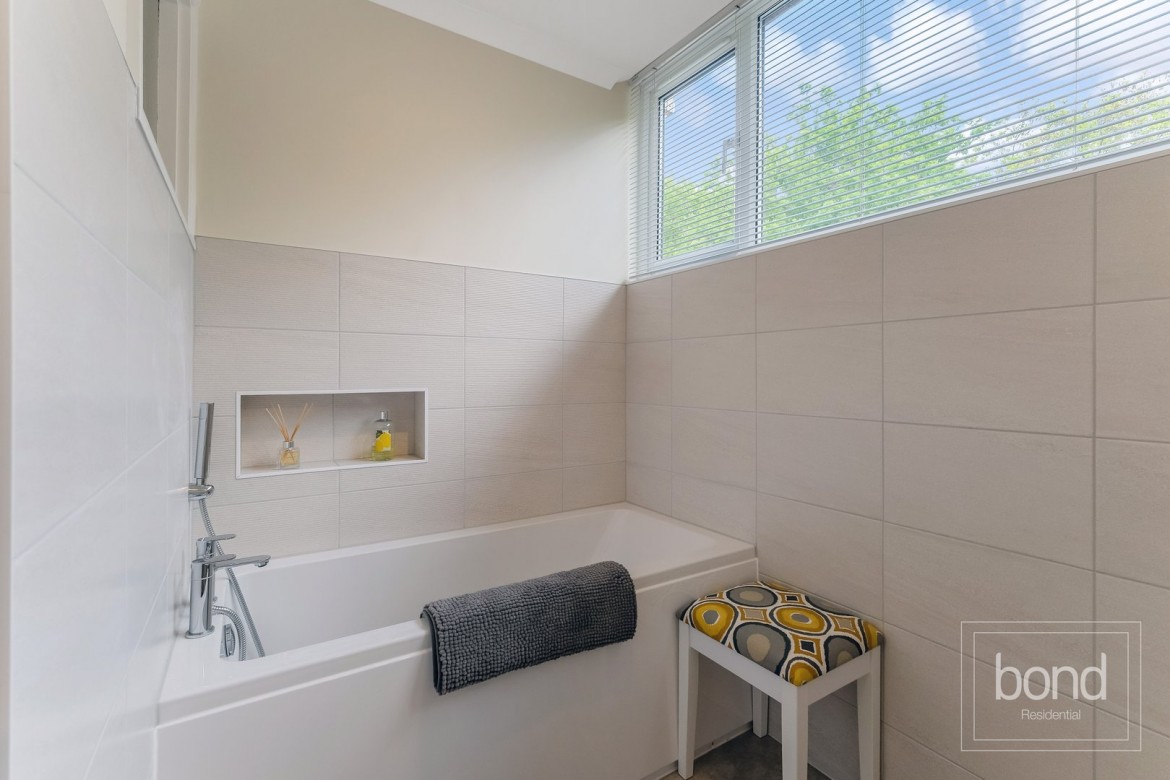 Images for Howe Green, Chelmsford, Essex EAID:3363689002 BID:7608502
