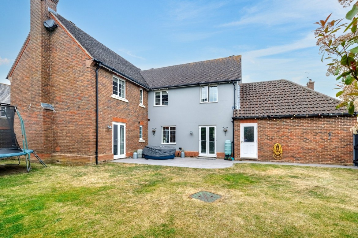 Images for Broomfield, Chelmsford, Essex EAID:3363689002 BID:1388407