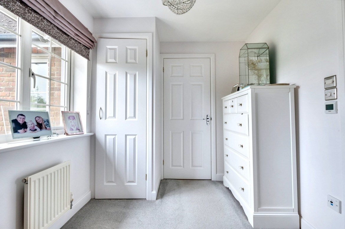Images for Broomfield, Chelmsford, Essex EAID:3363689002 BID:1388407
