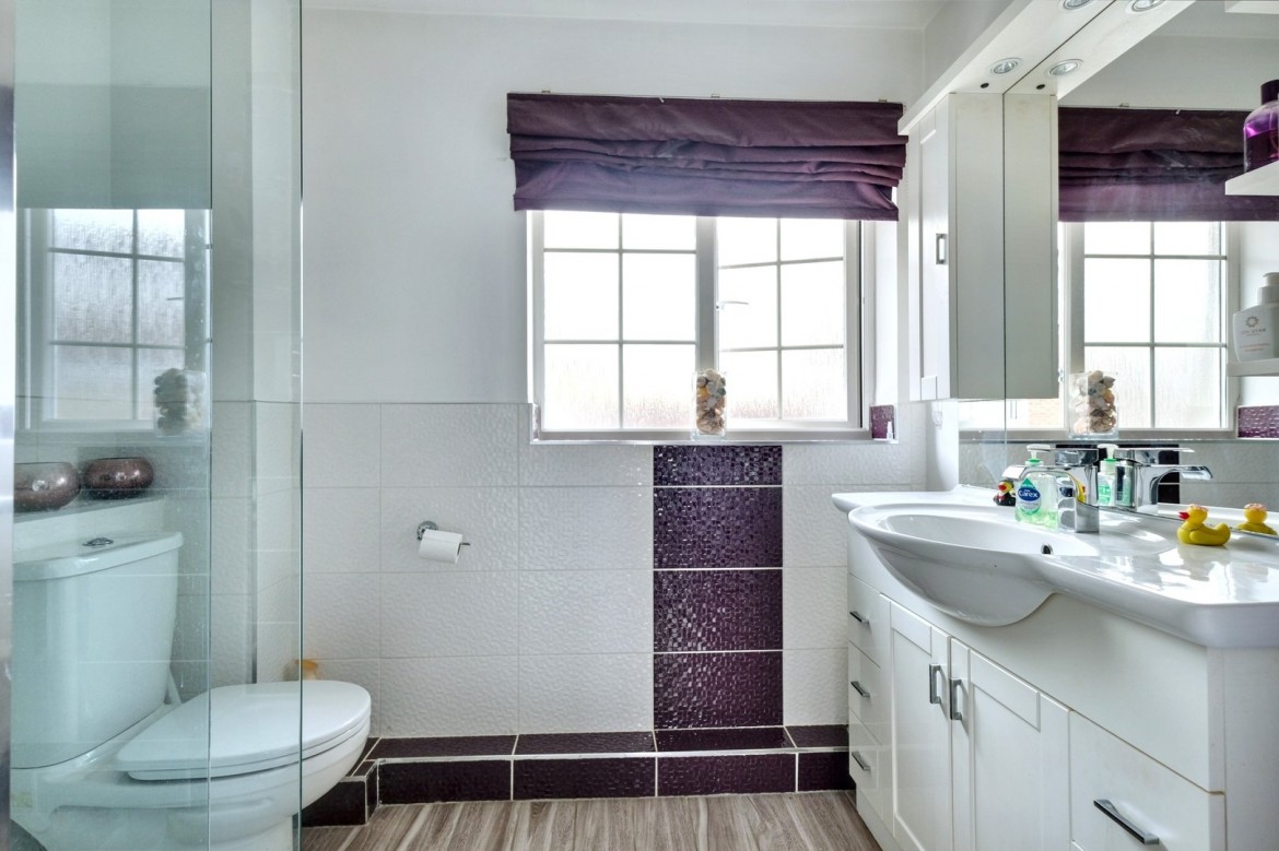 Images for Broomfield, Chelmsford, Essex EAID:3363689002 BID:1388407