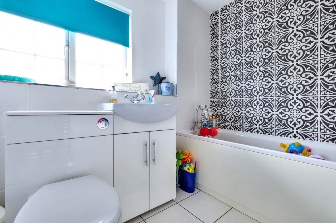 Images for Broomfield, Chelmsford, Essex EAID:3363689002 BID:1388407