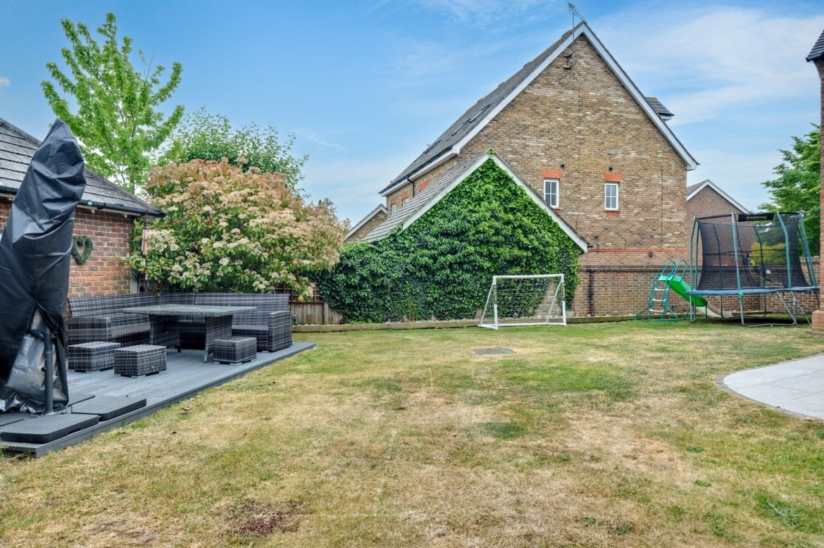 Images for Broomfield, Chelmsford, Essex EAID:3363689002 BID:1388407