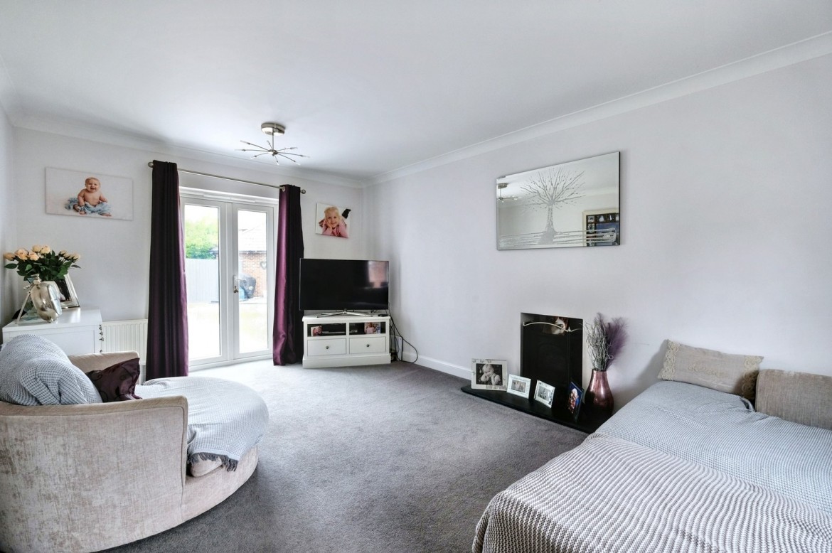 Images for Broomfield, Chelmsford, Essex EAID:3363689002 BID:1388407