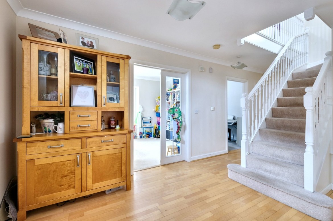 Images for Broomfield, Chelmsford, Essex EAID:3363689002 BID:1388407