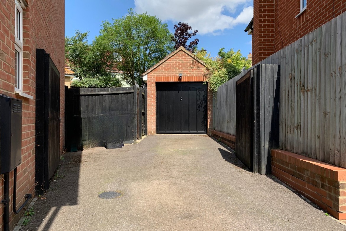 Images for Chancellor Park, Chelmsford, Essex EAID:3363689002 BID:1388407