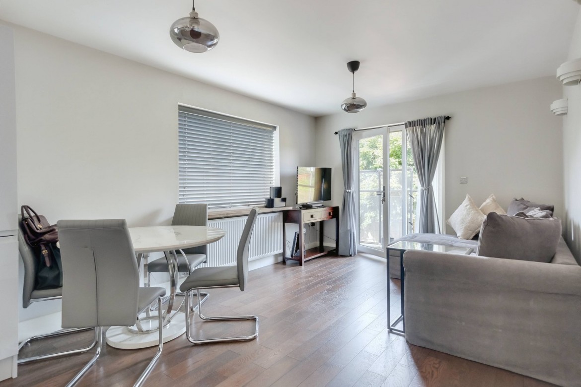 Images for Broomfield Road, Chelmsford, Essex EAID:3363689002 BID:1388407