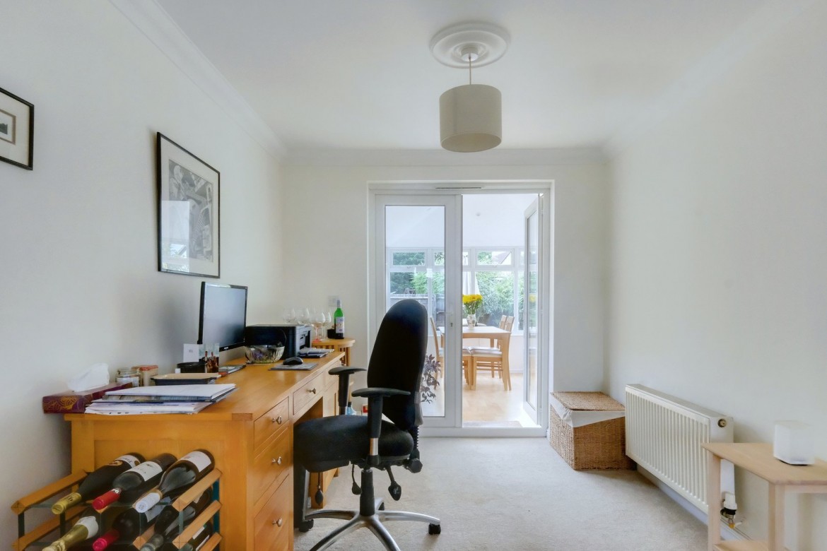 Images for Chancellor Park, Chelmsford, Essex EAID:3363689002 BID:1388407