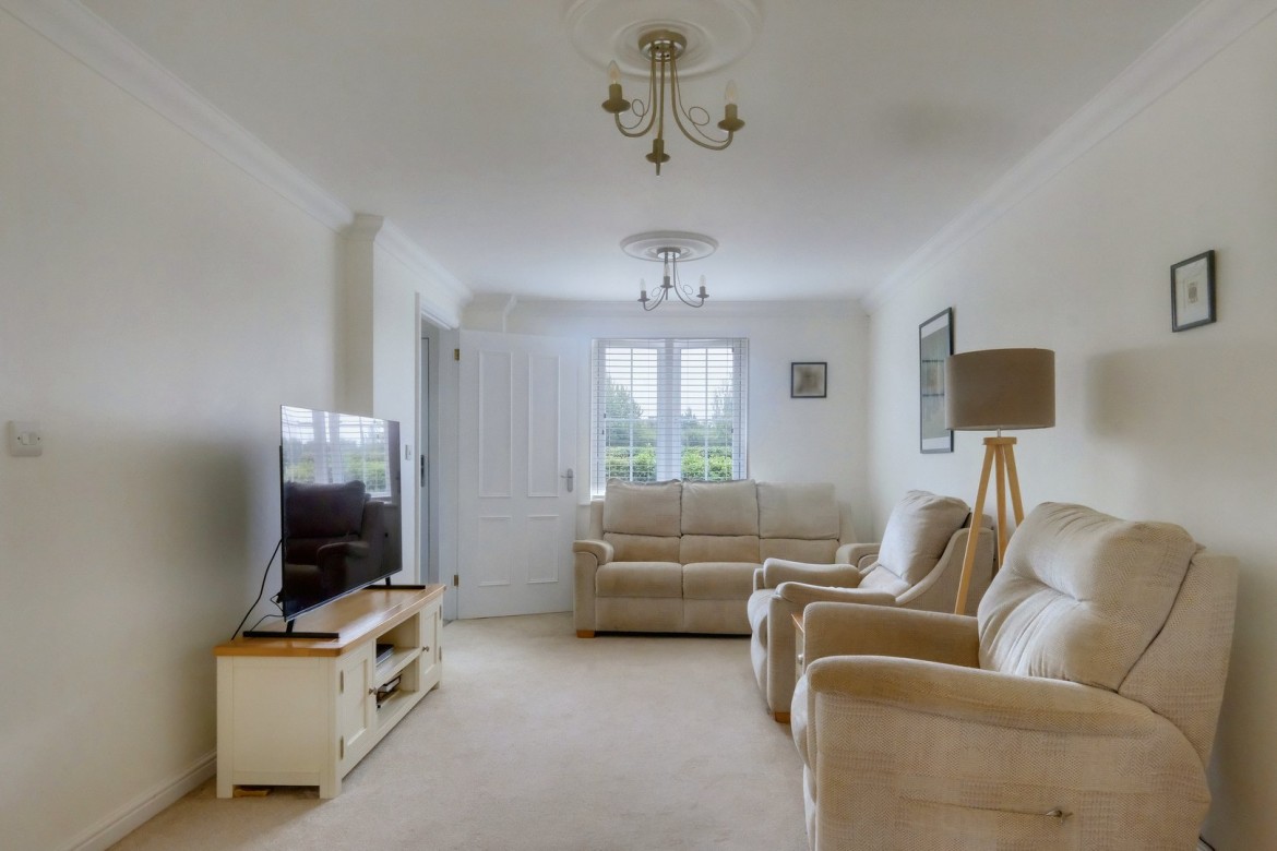 Images for Chancellor Park, Chelmsford, Essex EAID:3363689002 BID:1388407