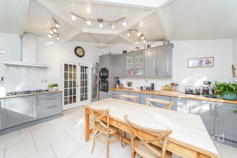 Danbury, Chelmsford, Essex - EAID:3363689002, BID:7608502