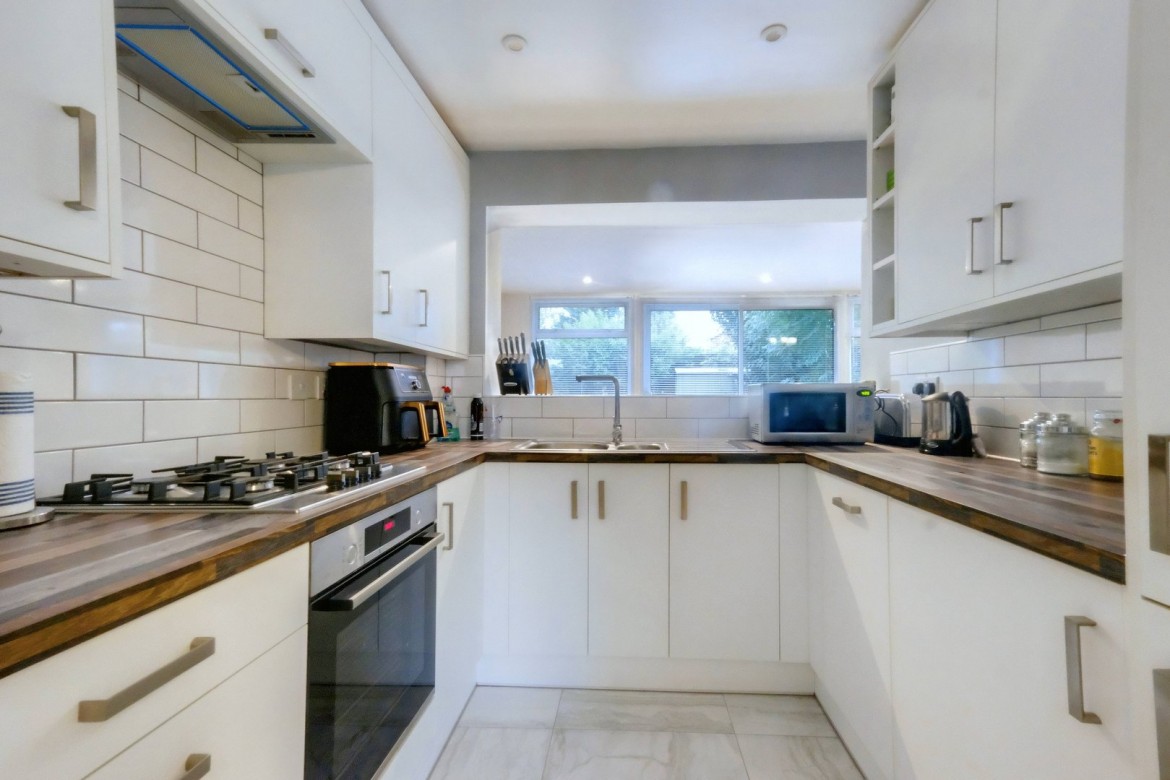 Images for Springfield, Chelmsford, Essex EAID:3363689002 BID:1388407