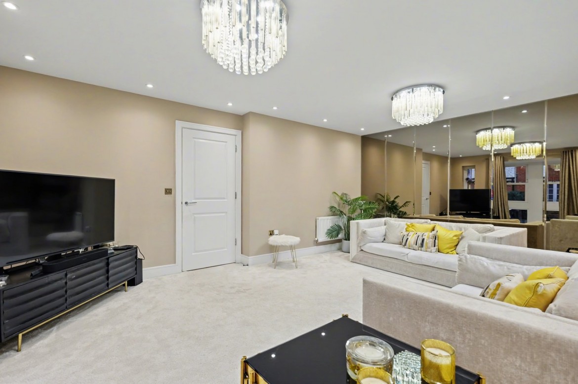 Images for Rennoldson Green, Chelmsford, Essex EAID:3363689002 BID:1388407