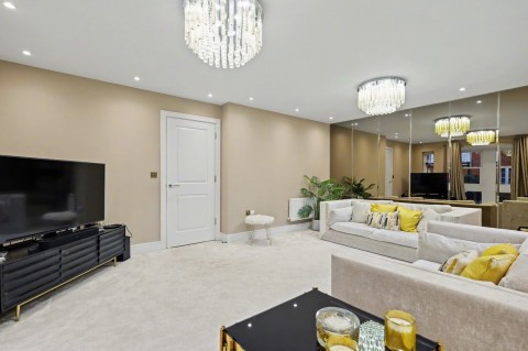 Rennoldson Green, Chelmsford, Essex - EAID:3363689002, BID:1388407