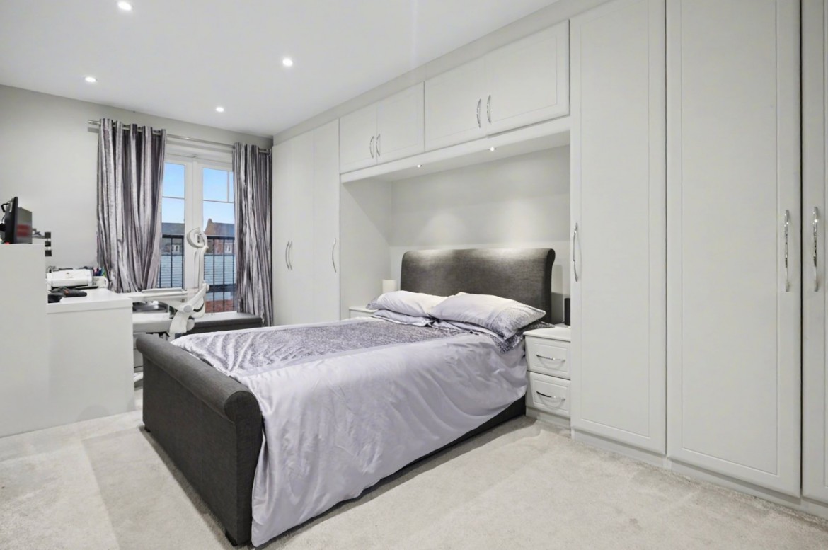 Images for Rennoldson Green, Chelmsford, Essex EAID:3363689002 BID:1388407