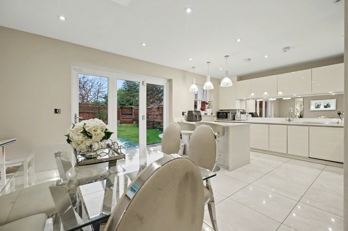 Images for Rennoldson Green, Chelmsford, Essex EAID:3363689002 BID:1388407