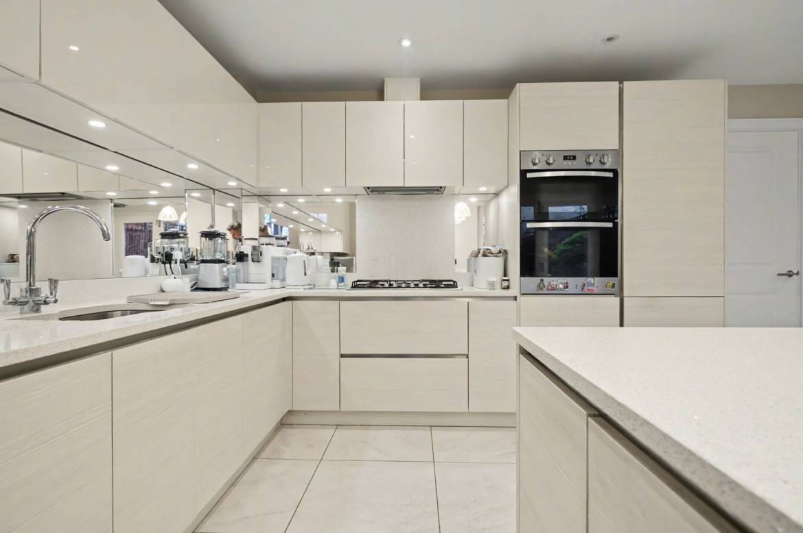 Images for Rennoldson Green, Chelmsford, Essex EAID:3363689002 BID:1388407