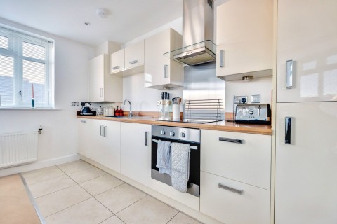 St John's, Chelmsford, Essex - EAID:3363689002, BID:1388407