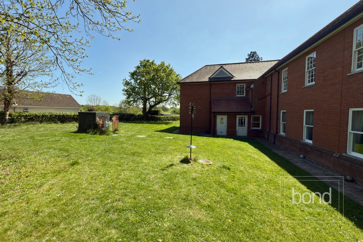Images for Gay Bowers Road, Danbury, Essex EAID:3363689002 BID:7608502