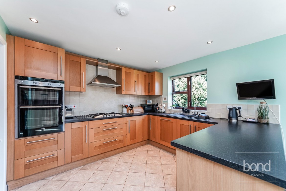 Images for Springfield Place, Chelmsford, Essex EAID:3363689002 BID:1388407