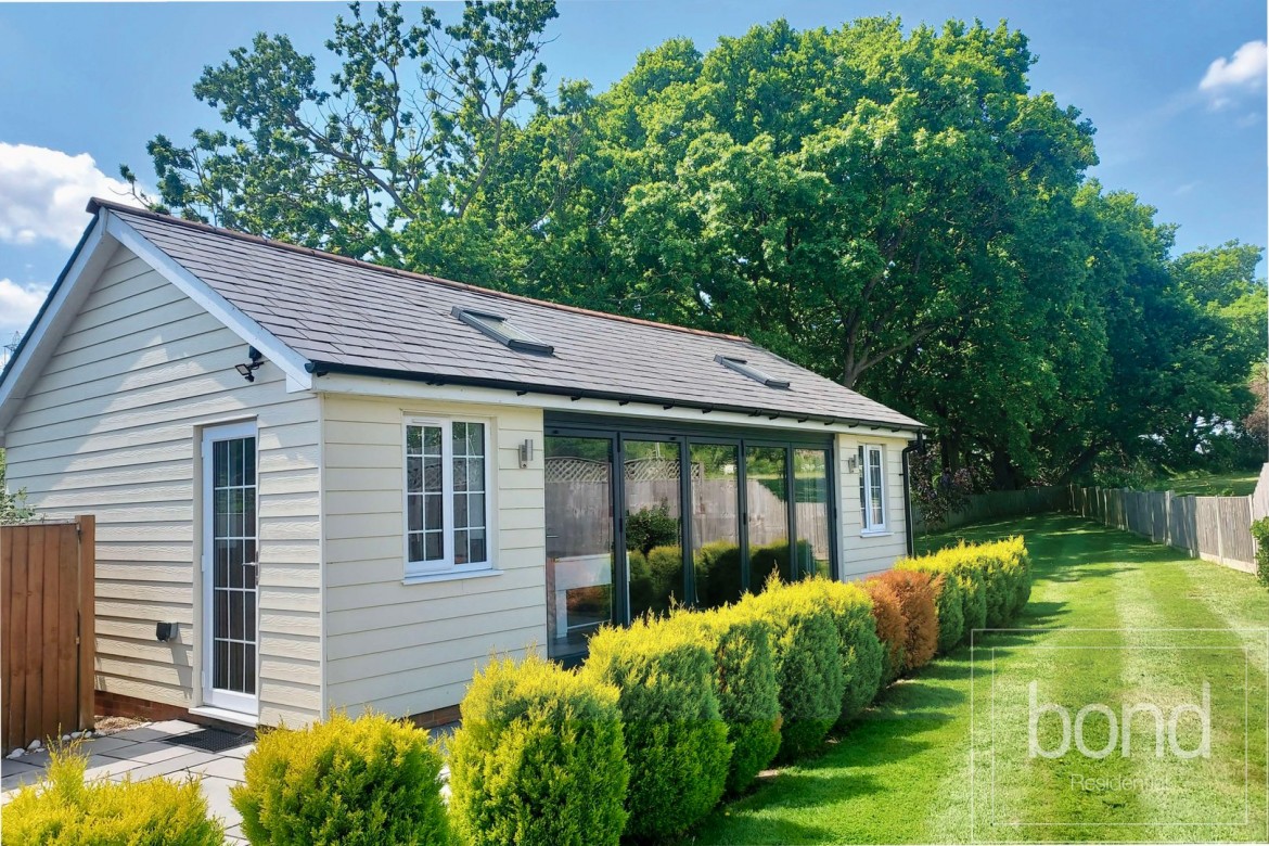 Images for Howe Green, Chelmsford, Essex EAID:3363689002 BID:7608502