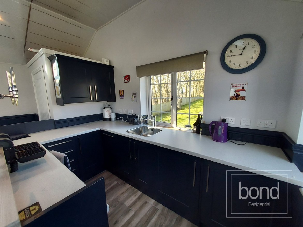 Images for Howe Green, Chelmsford, Essex EAID:3363689002 BID:7608502