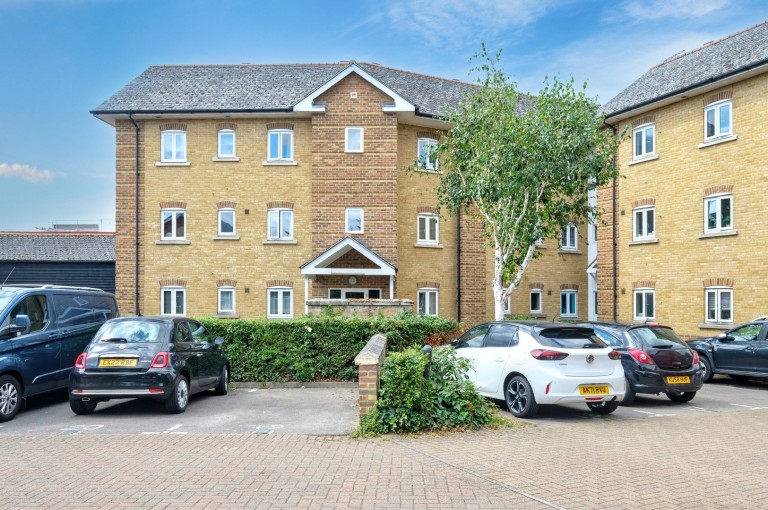 Coates Quay, Chelmsford, Essex - EAID:3363689002, BID:1388407