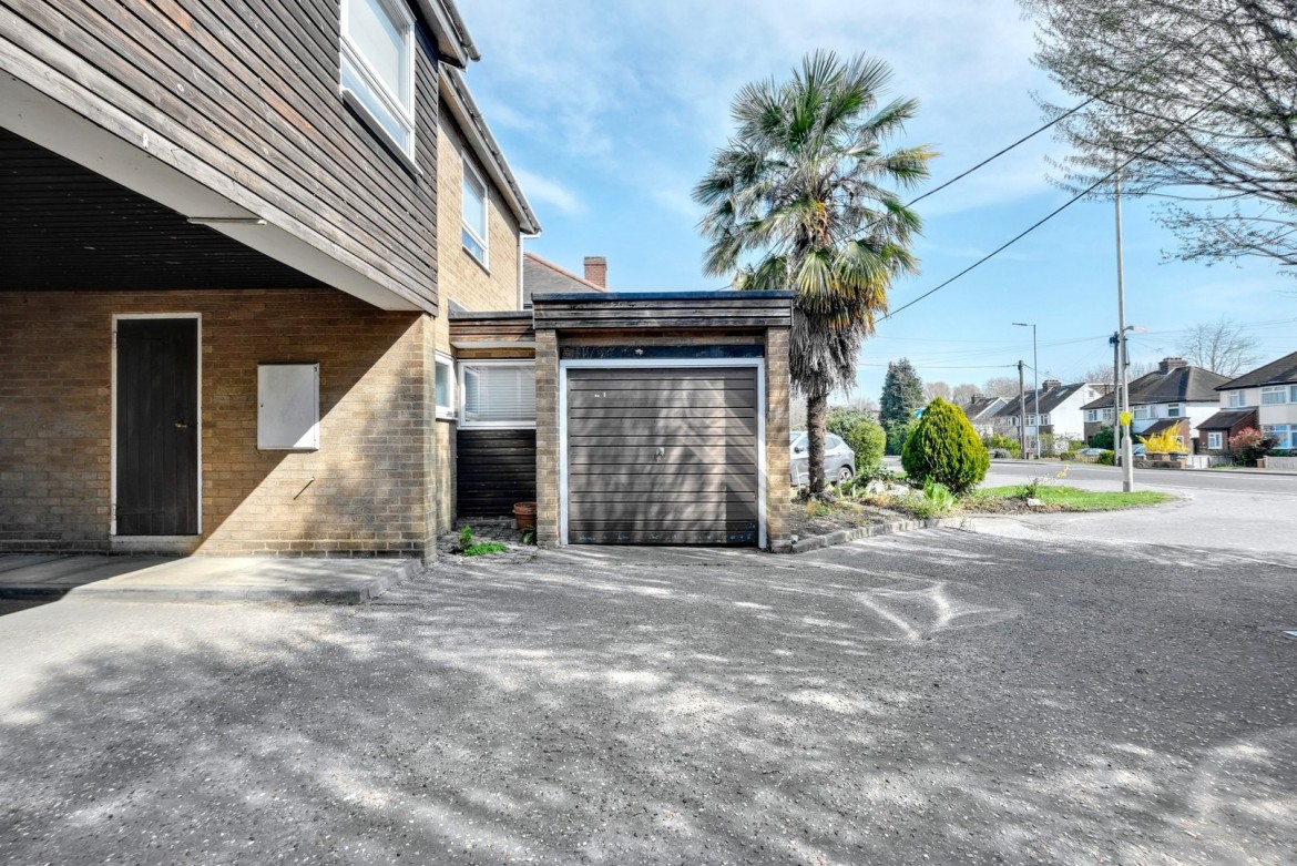 Images for Waterhouse Lane, Chelmsford, Essex EAID:3363689002 BID:1388407