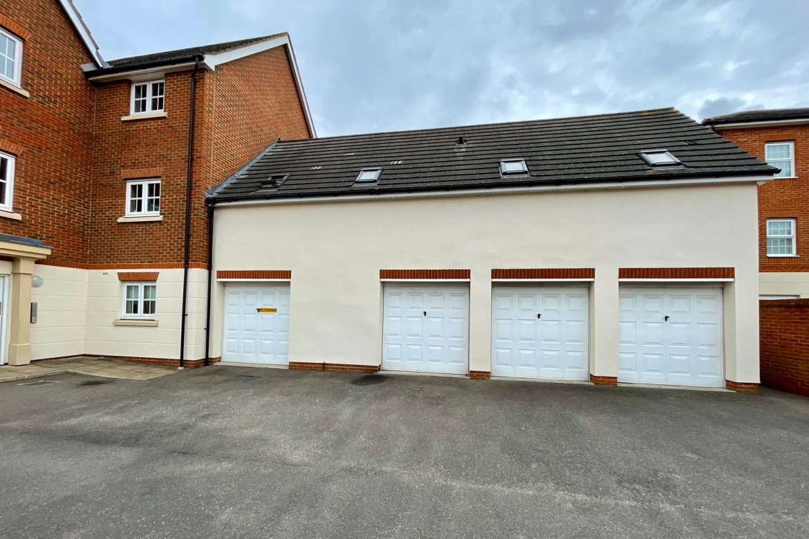 Images for Great Baddow, Chelmsford, Essex EAID:3363689002 BID:1388407