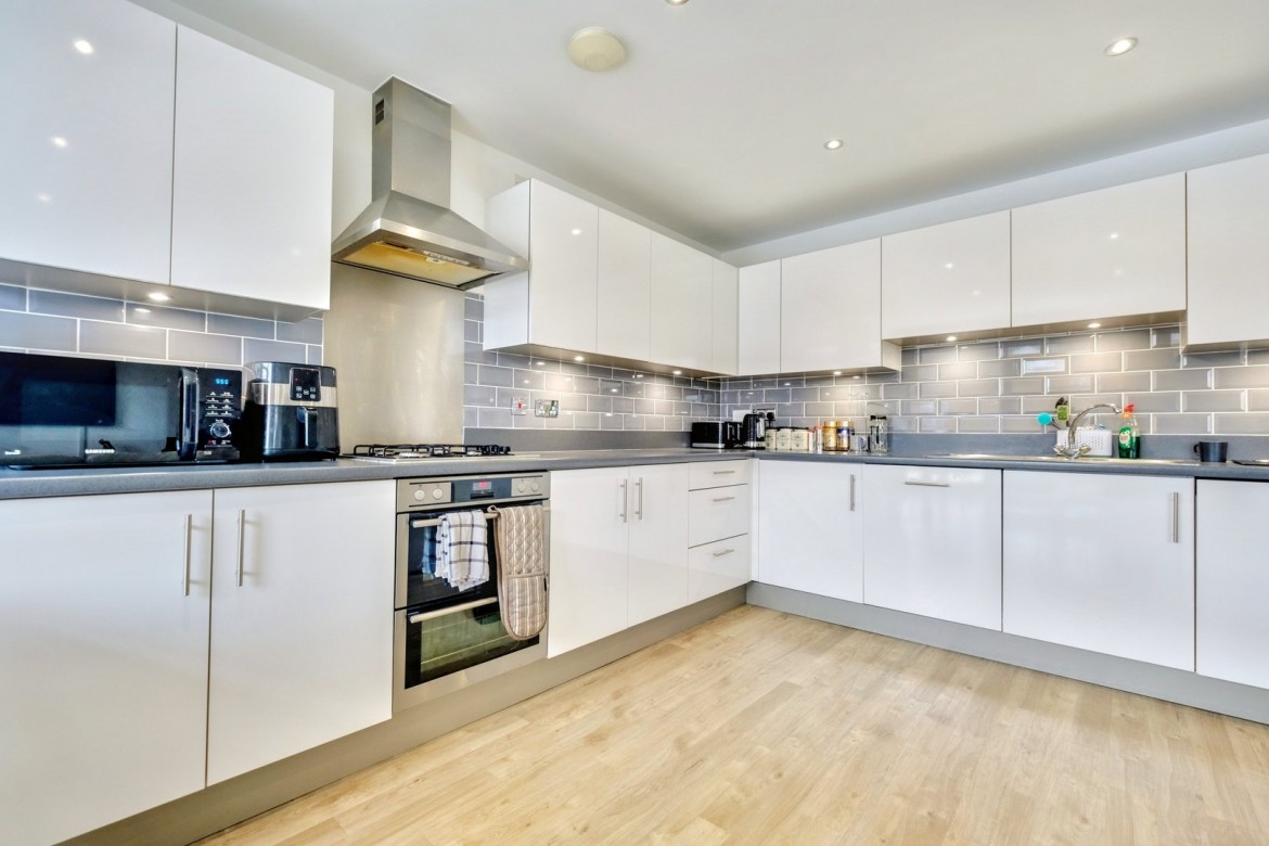 Images for Wharf Road, Chelmsford, Essex EAID:3363689002 BID:1388407