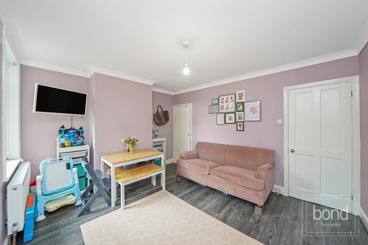 Images for Springfield Road, Chelmsford, Essex EAID:3363689002 BID:1388407