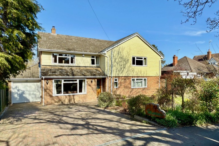 Little Baddow, Chelmsford, Essex - EAID:3363689002, BID:7608502