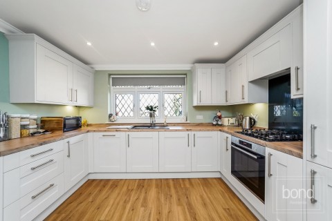 Eves Corner, Danbury, Essex - EAID:3363689002, BID:7608502