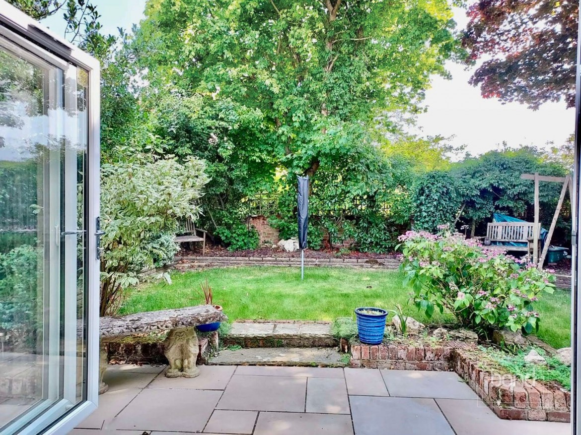 Images for Eves Corner, Danbury, Essex EAID:3363689002 BID:7608502