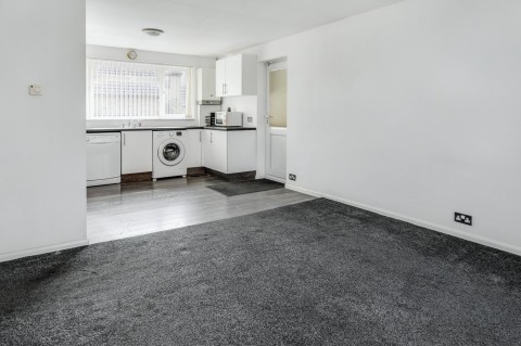 Dene Court, Chelmsford, Essex - EAID:3363689002, BID:1388407