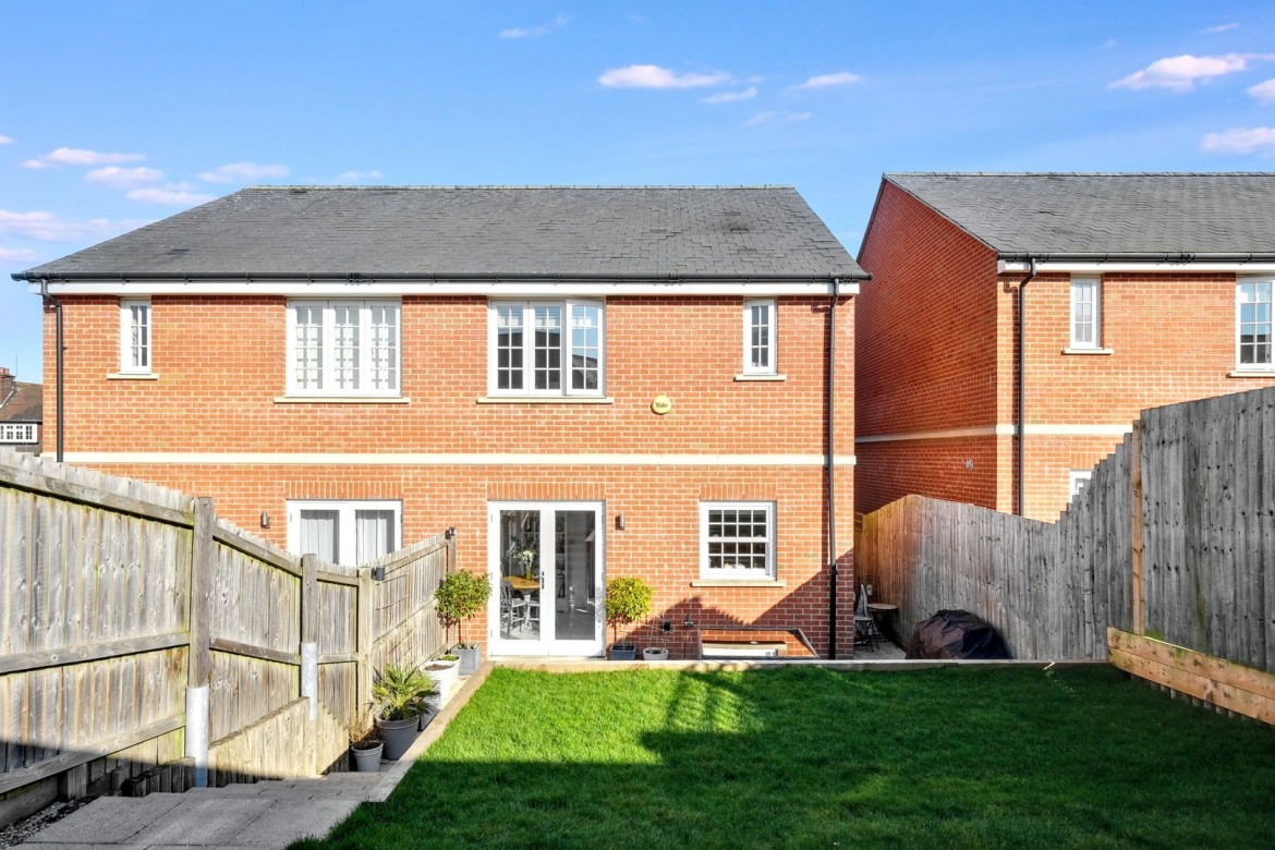 Images for Wood Street, Chelmsford, Essex EAID:3363689002 BID:1388407