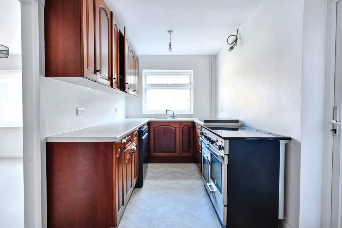 Images for Great Baddow, Chelmsford, Essex EAID:3363689002 BID:1388407