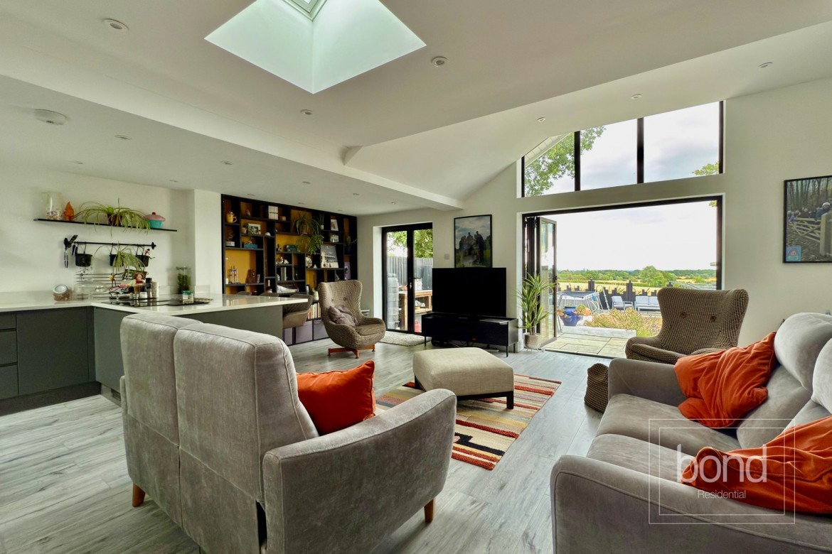 Images for Runsell View, Danbury, Essex EAID:3363689002 BID:7608502